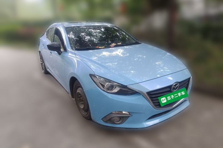 Used Mazda 3 Axela 2016 Sedan 1.5L Manual Luxury Model