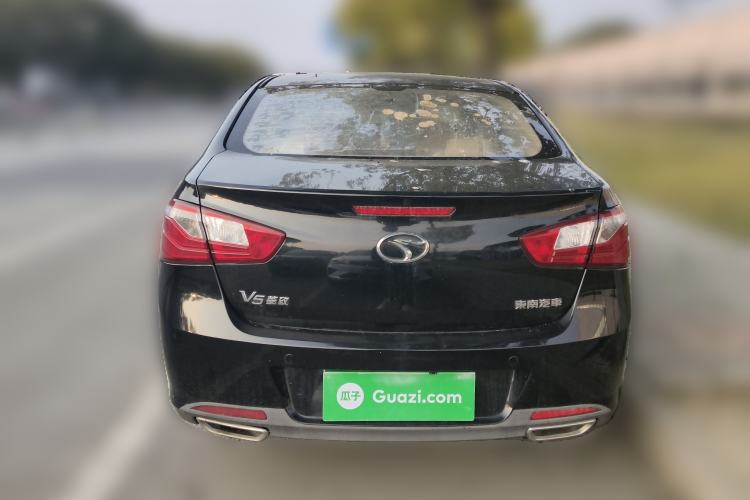 Used Soueast V5 Lingzhi 2012 1.5L Manual Comfort Edition Rear