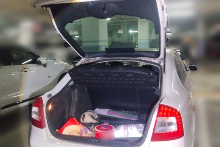 Used Skoda Octavia 2012 1.6L Automatic Yijie Edition Trunk