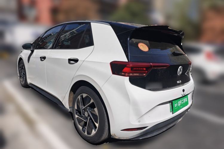 Used Volkswagen ID.3 2024 Pure & Smart Edition Rear Left 45 Deg