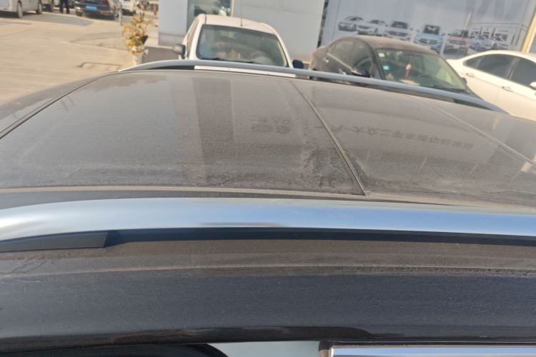 Used Volkswagen T-ROC 2023 300TSI DSG Two-Wheel Drive Starlight Edition
