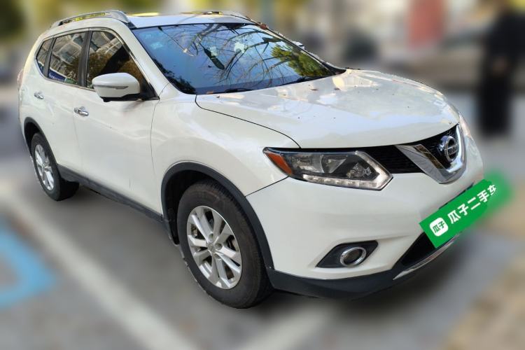 Used Nissan X-Trail 2014 2.5L CVT Leading Edition 4WD Front Right 45 Deg