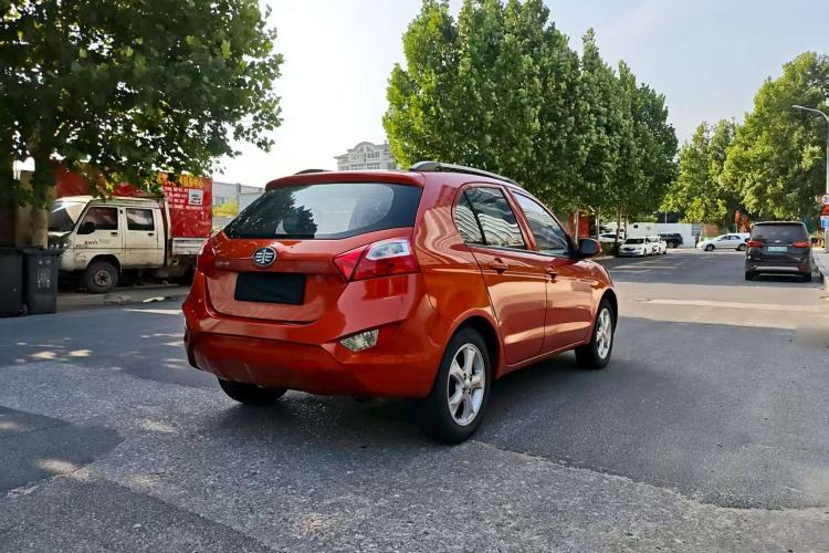 Used FAW Xiali N7 2013 1.3L Manual Luxury Model
