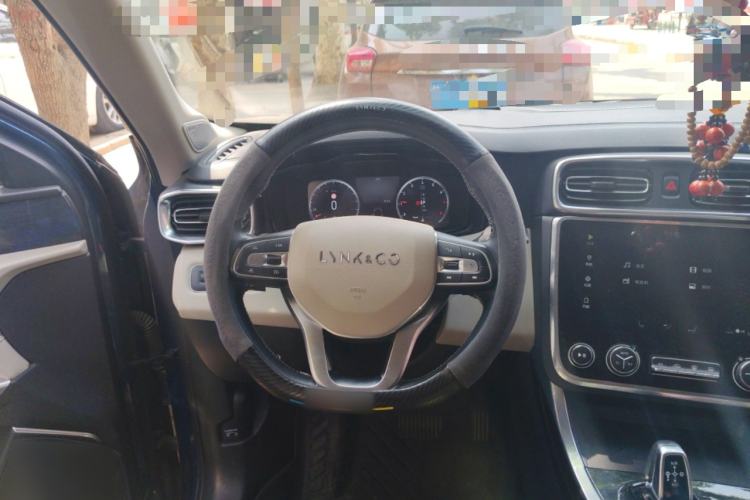 Used Lynk & Co 01 2017 2.0T Two-Wheel Drive Zhaopu Version Steering Wheel