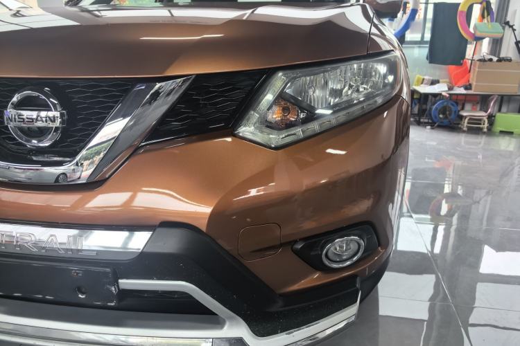 Used Nissan X-Trail 2015 2.0L CVT Comfort MAX Edition 2WD
