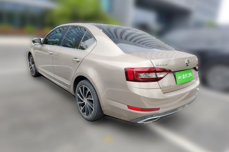 Used Skoda Octavia 2018 TSI280 DSG Luxury Edition Rear Left 45 Deg