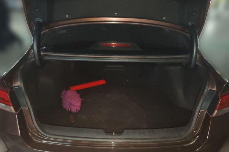 Used Kia K5 2016 1.6T Automatic LUX Trunk