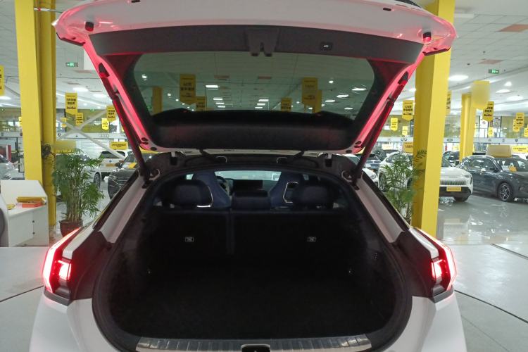 Used Zeekr 001 2024 ME Edition 100 kWh All-Wheel Drive Trunk