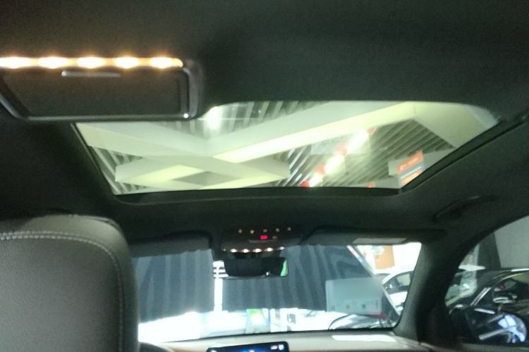 Used Mercedes-Benz GLC 2021 GLC 300 L 4MATIC Dynamic Model Headliner