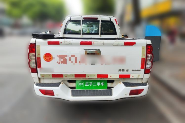 Used Great Wall Wingle 5 2017 2.0T European-spec Diesel Two-Wheel Drive Entry-Level Small Double-Cab GW4D20E Rear