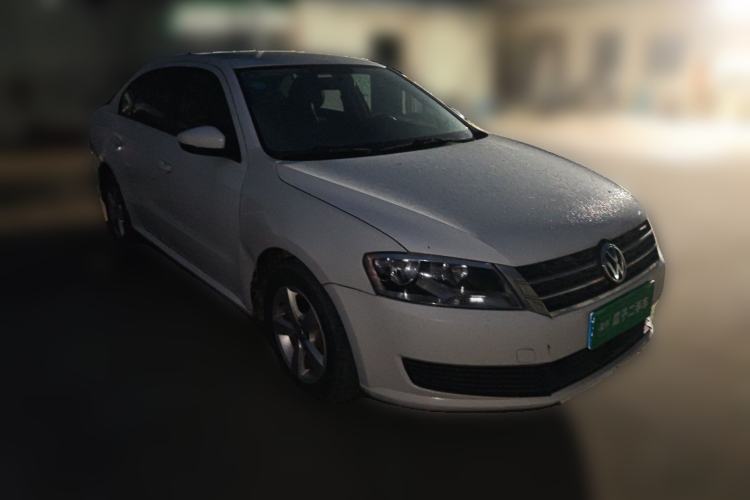 Used Volkswagen Lavida 2013 Revised Classic 1.6L Automatic Fashion Edition Front Right 45 Deg