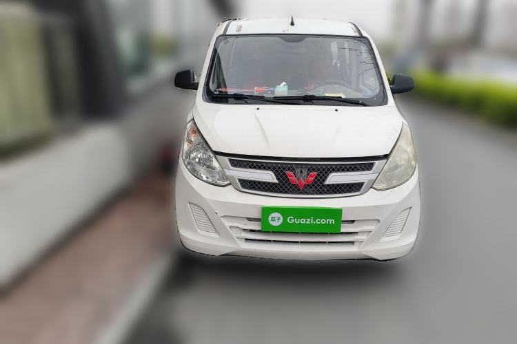 Used Wuling Rongguang V 2015 1.5L Practical Version Front