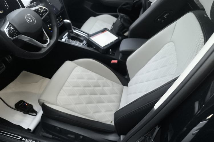 Used Volkswagen Magotan 2023 2 Million Units Commemorative Edition 330TSI DSG Luxury Version