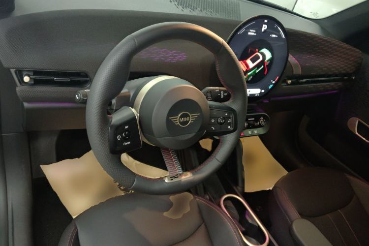 Used MINI Electric MINI COOPER 2024 452km COOPER SE Racing Driver
