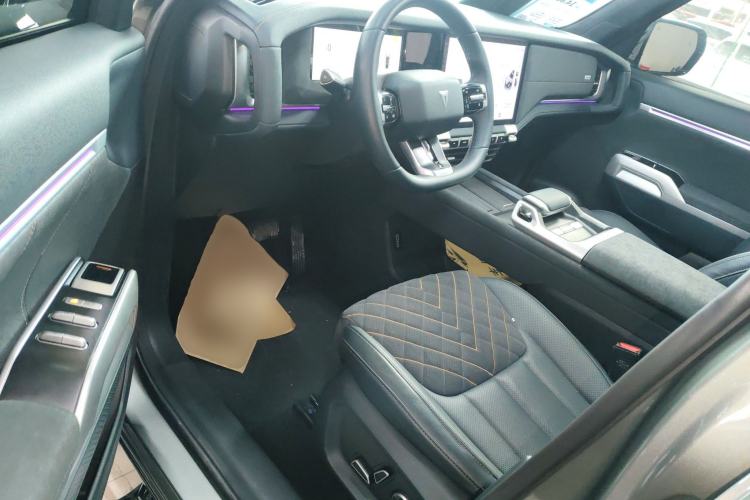 Used Deepal G318 2024 Four-Wheel-Drive Air Suspension Model Driver Seat