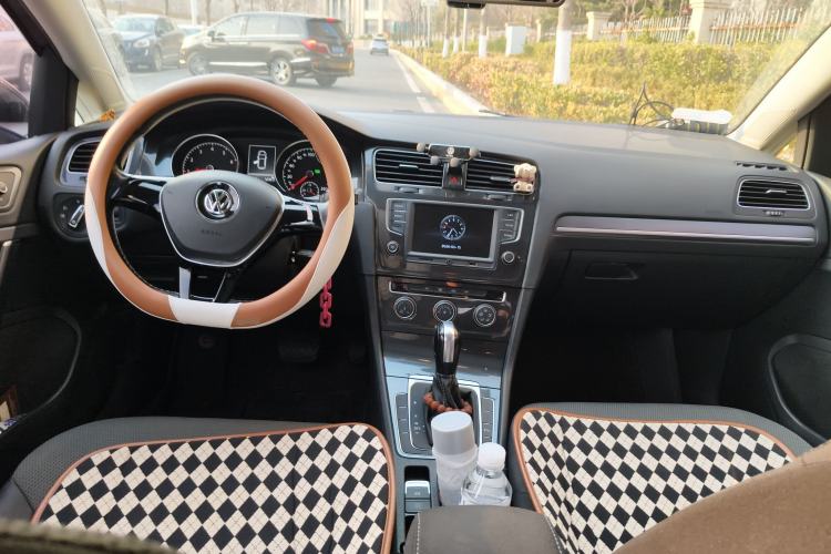 Used Volkswagen Golf 2017 230TSI Automatic Comfort Edition – Celebrating Milestone of One Million Units