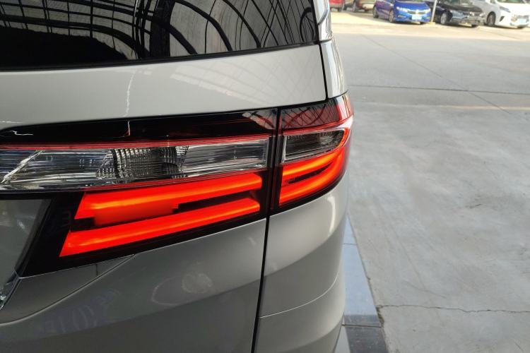 Used Honda Odyssey 2015 Updated Version 2.4L Smart Edition
