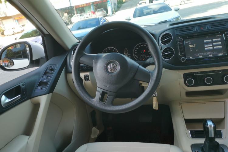 Used Volkswagen Tiguan L 2015 1.8TSI Automatic Two-Wheel Drive Trend Edition
