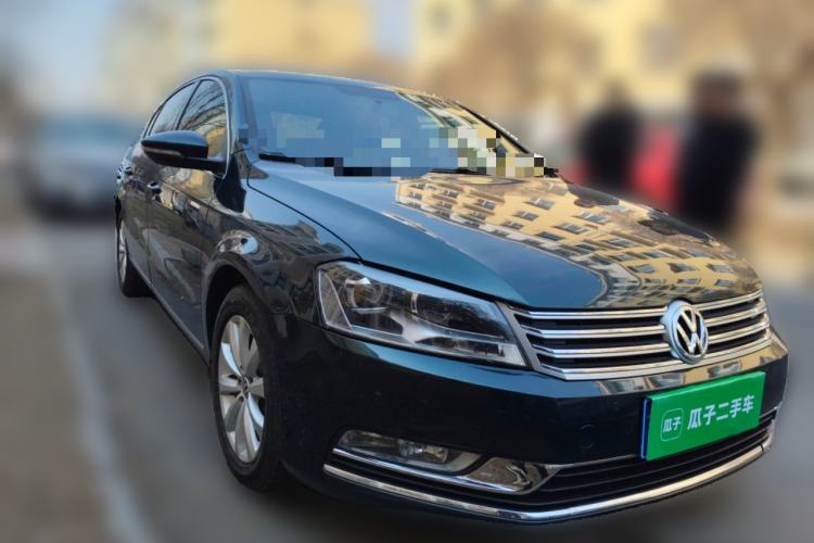 Used Volkswagen Magotan 2015 1.8TSI Advanced Model Front Right 45 Deg