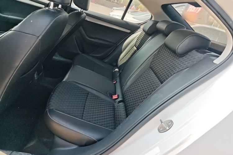 Used Skoda Octavia 2020 1.5L Automatic SmartDrive Luxury Edition Left Rear Seat