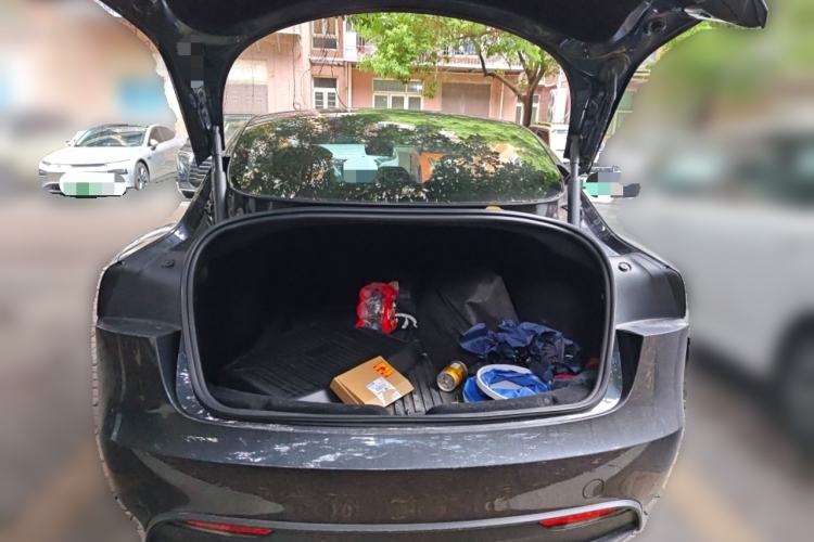 Used Tesla Model 3 2023 Long-Range All-Wheel-Drive Version