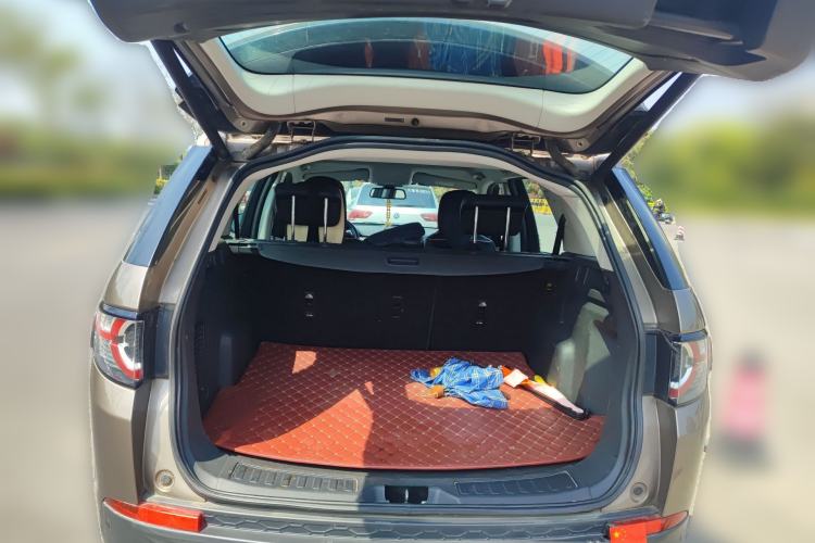 Used Land Rover Discovery Sport 2016 2.0T SE Trunk