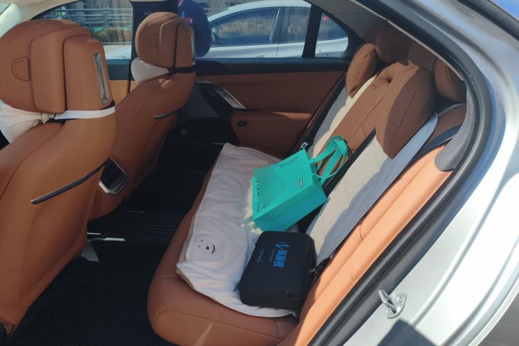 Used BMW i7 2023 eDrive50L Premium Luxury Package