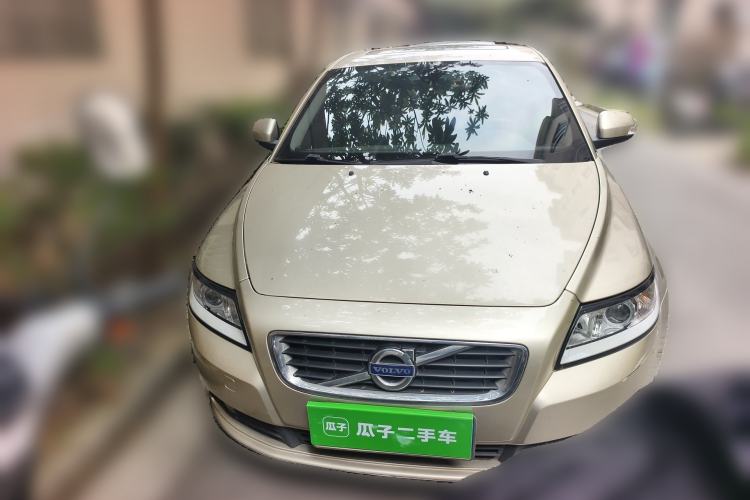 Used Volvo S40 2011 2.0L Automatic ZhiShang Edition