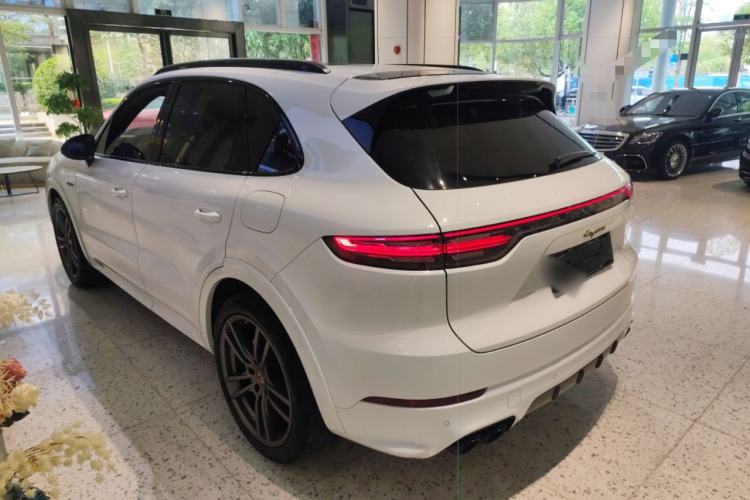 Used Porsche Cayenne E-Hybrid 2023 Cayenne E-Hybrid 2.0T Platinum Edition