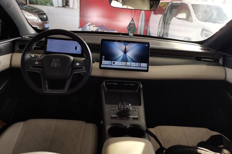 Used BYD Qin PLUS 2025 DM-i Smart Drive 120KM Superior Model
