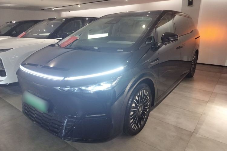 Used XPeng X9 2025 740 Ultra-Long Range Max