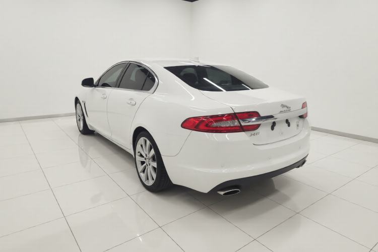Used Jaguar XF 2015 XF 2.0T 80th Anniversary Limited Edition Luxury Model Exterior 2