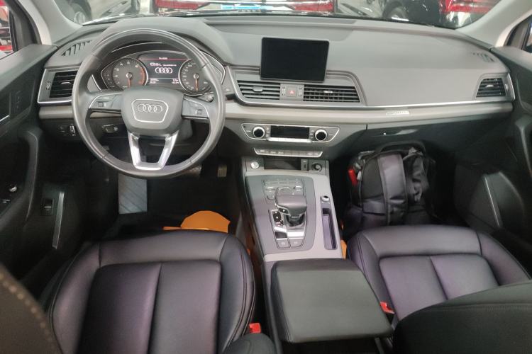 Used Audi Q5L 2018 40 TFSI Prestige Edition China V Center Console