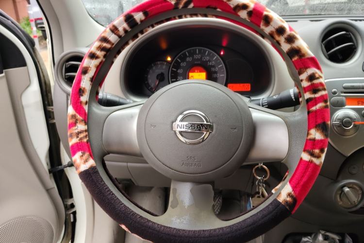 Used Nissan March 2010 1.5L Automatic Easy-Style Version
