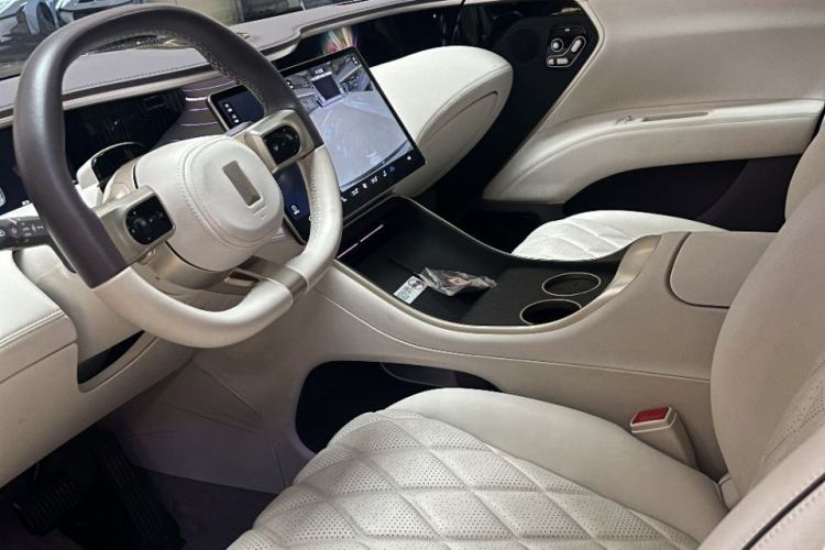 Used Avatr 11 2025 Ultra Extended-Range Edition
