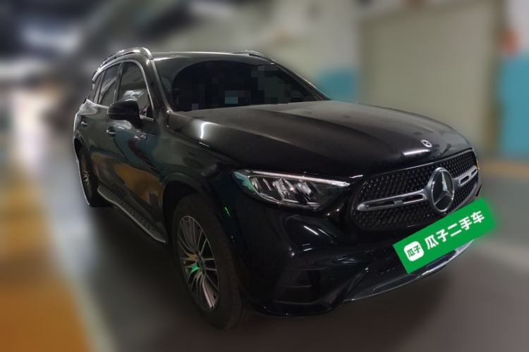 Used Mercedes-Benz GLC 2023 GLC 300 L 4MATIC Dynamic Edition 5-seater Front Right 45 Deg