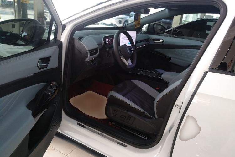 Used Volkswagen ID.4 X 2025 Smart Version Pure & Intelligent Enjoyment Edition Left Front Seat