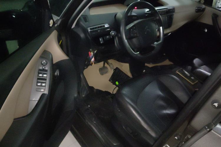 Used Citroen C4 Picasso 2015 1.6T Luxury 5-Seat Model
