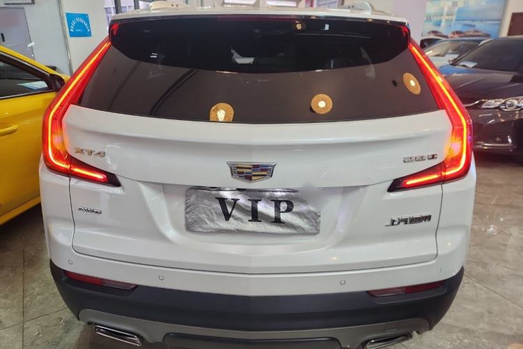 Used Cadillac XT4 2020 28T Two-Wheel-Drive Leading Version
