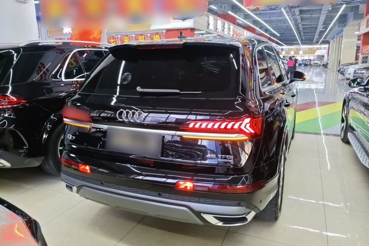 Used Audi Q7 2023 45 TFSI quattro S line Sport model Rear Right 45 Deg