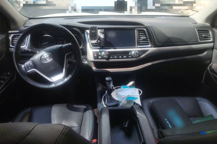 Used Toyota Highlander 2018 2.0T Four-Wheel Drive Luxury Edition 7 Seats China V Emission Standard