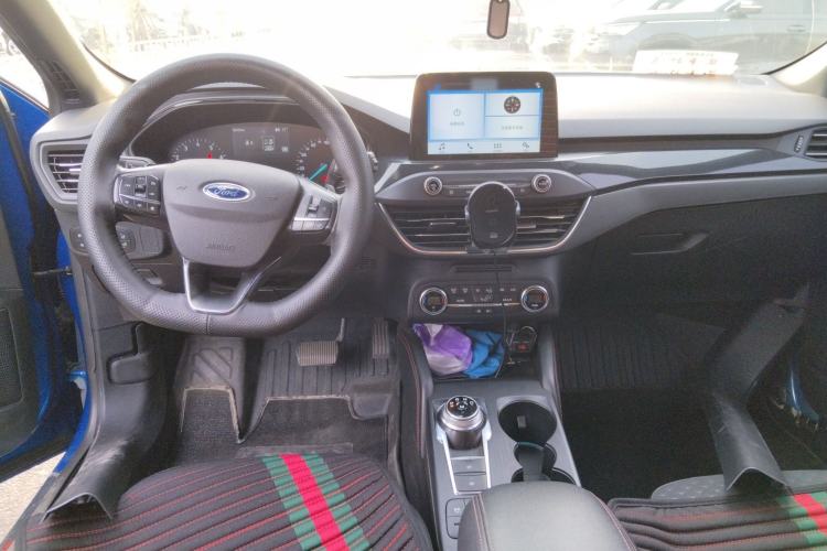 Used Ford Focus 2019 Hatchback EcoBoost 180 Automatic ST Line Center Console