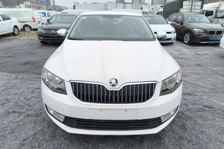 Used Skoda Octavia 2015 1.6L Manual Yijie Edition