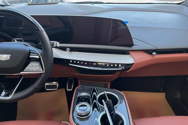 Used Cadillac OPTIQ 2024 Four-Wheel Drive Long-Range Version
