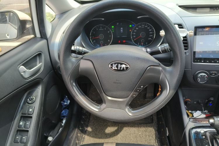 Used Kia K3 2016 1.6L Automatic GL Steering Wheel