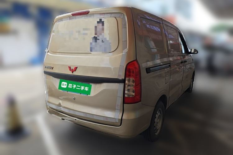 Used Wuling Hongguang V 2022 1.5L Jingqu Edition Enclosed-Window Vehicle with Electric Power Steering LAR