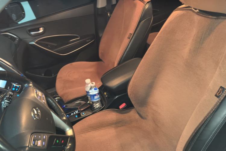 Used Hyundai Santa Fe 2013 Revised Version 2.4L Automatic All-Wheel Drive Luxury Trim
