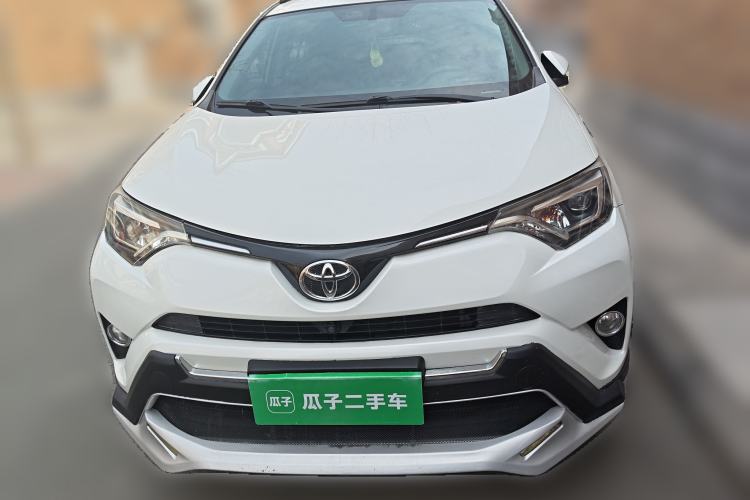 Used Toyota RAV4 2016 2.5L Automatic 4x4 Elite Edition Exterior 1