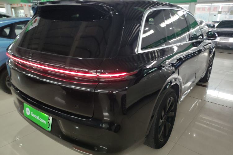 Used Li Auto L8 2023 Pro Model
