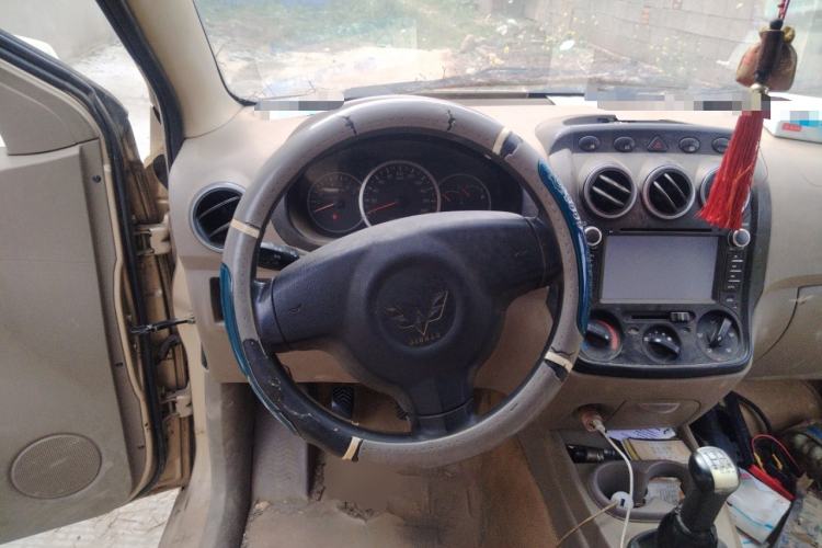 Used Wuling Hongguang 2010 1.2L Comfort Edition China IV Steering Wheel